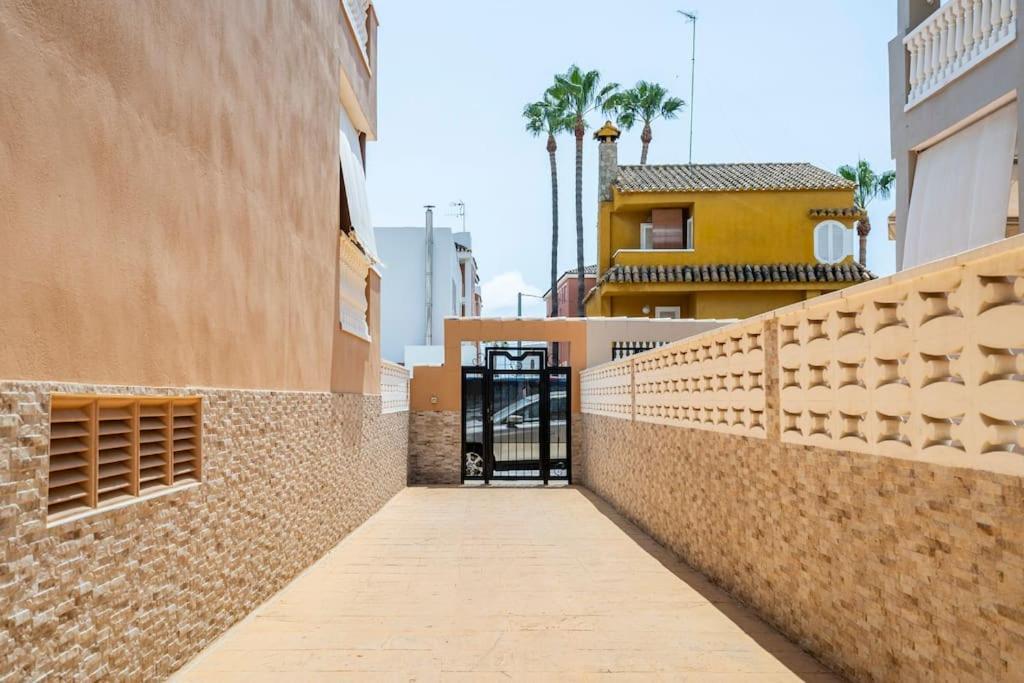 Apto. Con Wifi, Piscina, Vistas Al Mar Y Parking. 蒙科法尔 外观 照片